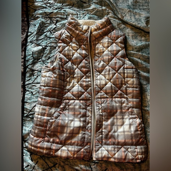 Women’s SO Plaid Vest - Picture 4 of 4